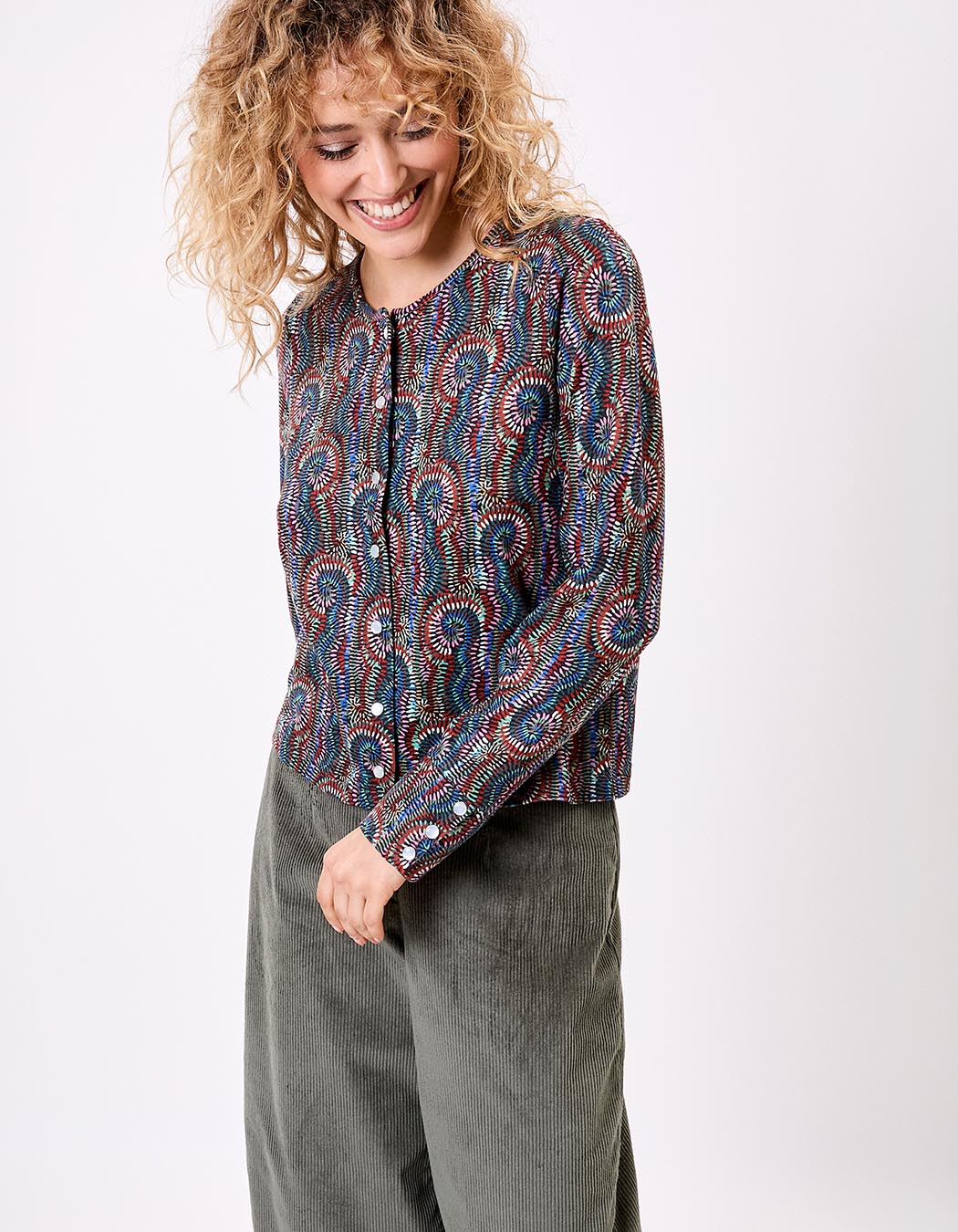 Gilet maille fine boutonnée imprimé La Fiancée