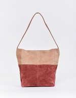 Sac besace bi-colore en cuir suédé imprimé La Fiancée