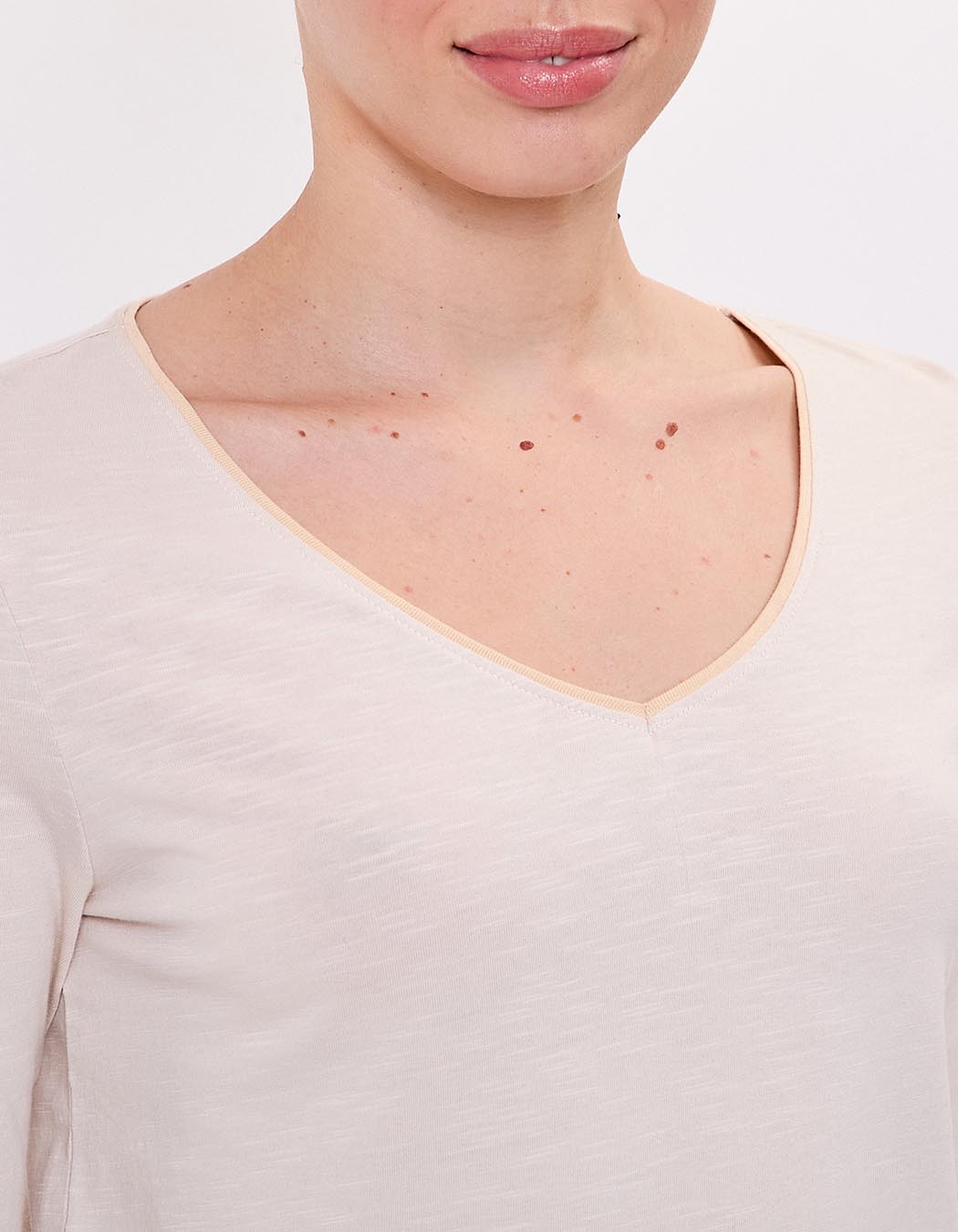 T-shirt uni coton bio col v imprimé La Fiancée