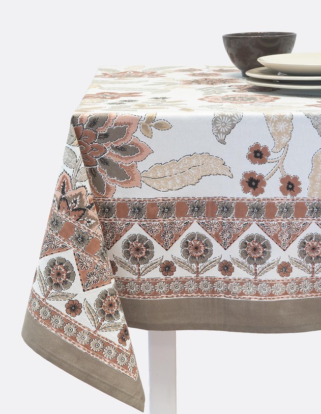 Nappe imprim&eacute;e en coton 150 x 225 cm imprim&eacute; La Fianc&eacute;e