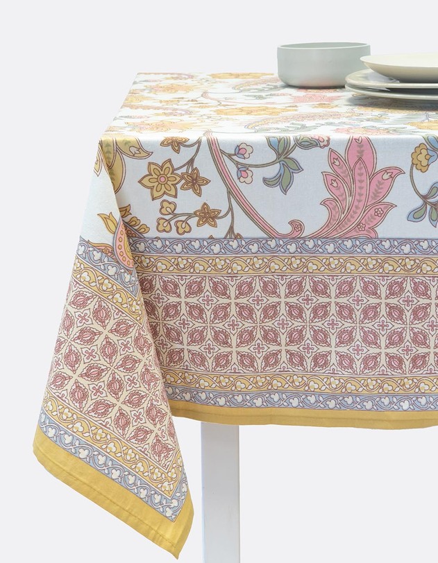 Nappe imprim&eacute;e en coton 150 x 225 cm imprim&eacute; La Fianc&eacute;e