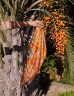 Foulard en soie imprim&eacute; imprim&eacute; La Fianc&eacute;e