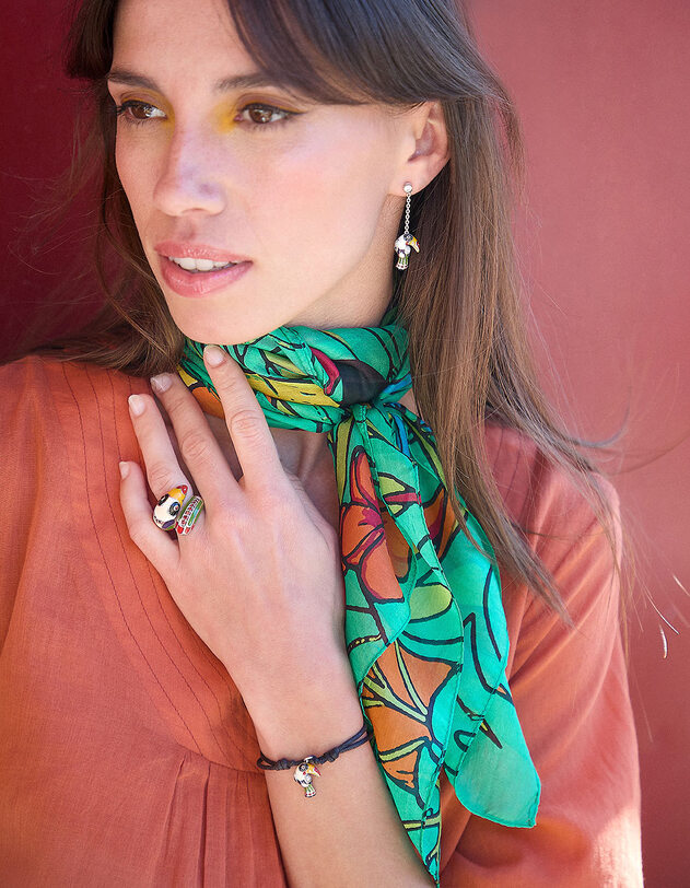 Foulard en soie imprim&eacute; imprim&eacute; La Fianc&eacute;e