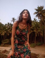 Robe fluide sans manches avec ceinture imprimé La Fiancée