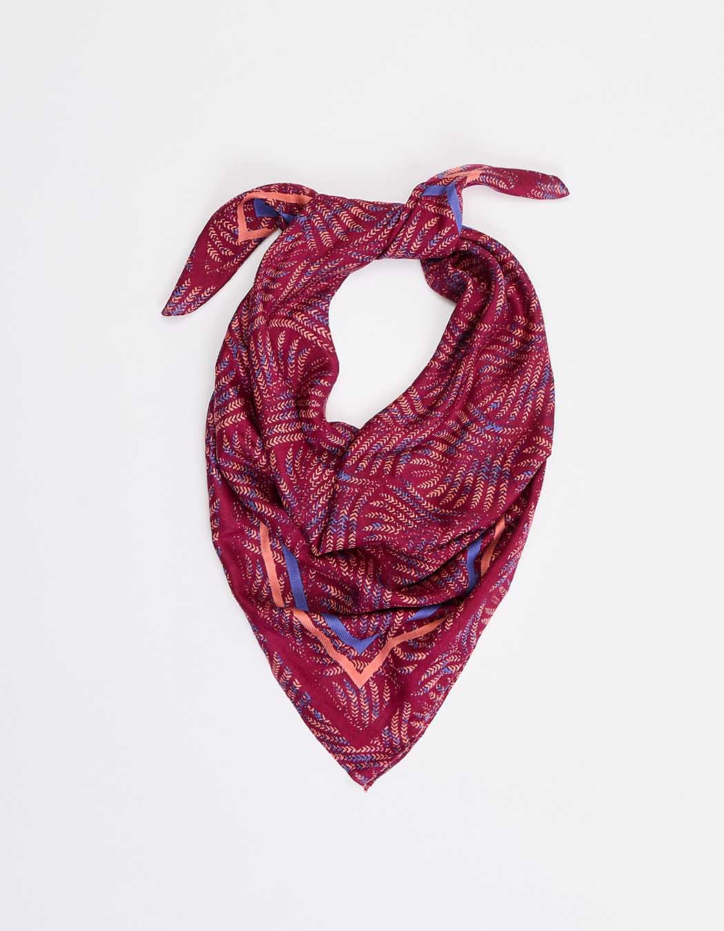 Grand foulard carré fluide imprimé La Fiancée