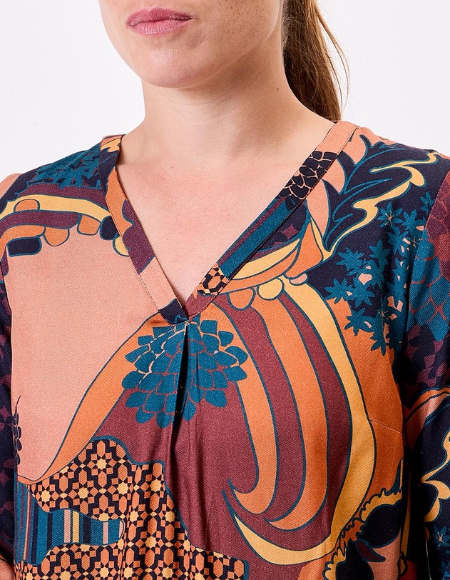 Blouse fluide &eacute;vas&eacute;e col V imprim&eacute; La Fianc&eacute;e
