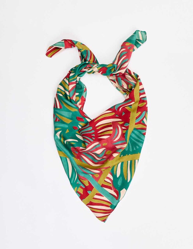 Grand foulard carr&eacute; fluide imprim&eacute; La Fianc&eacute;e