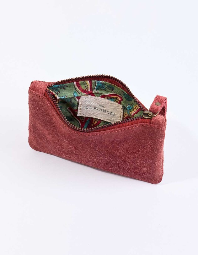 Petite pochette zipp&eacute;e en Suede de cuir imprim&eacute; La Fianc&eacute;e