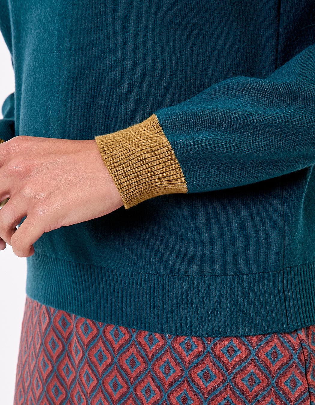 Pull maille épaisse col V imprimé Princesse Nomade