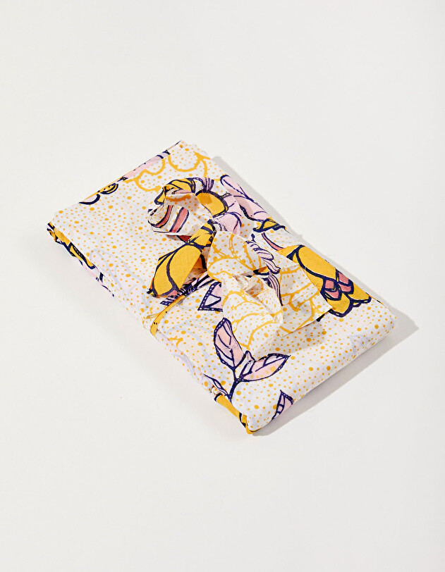 Coupon de tissu voile de coton imprim&eacute; La Fianc&eacute;e