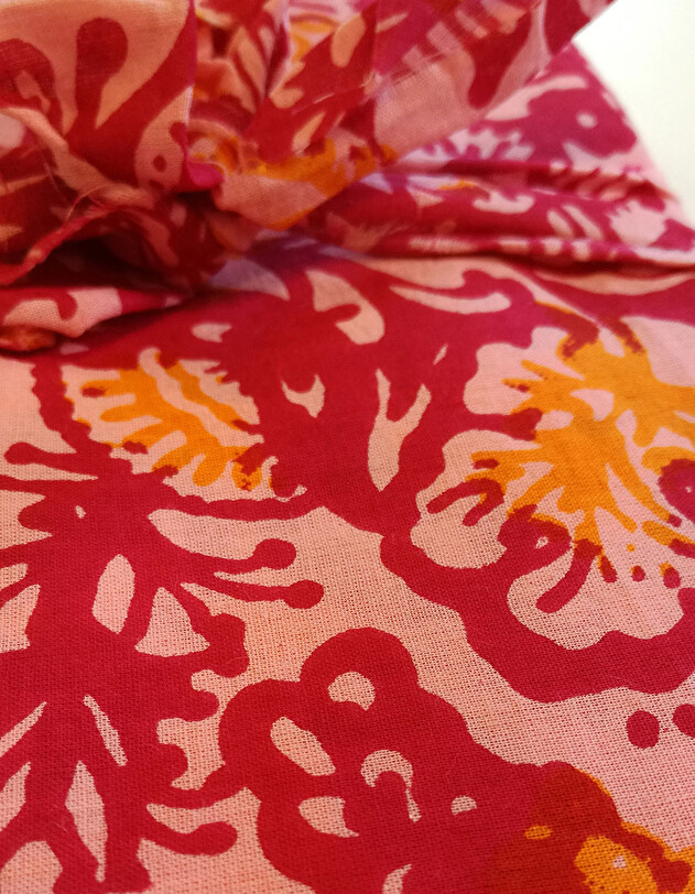 Coupon de tissu voile de coton imprim&eacute; La Fianc&eacute;e